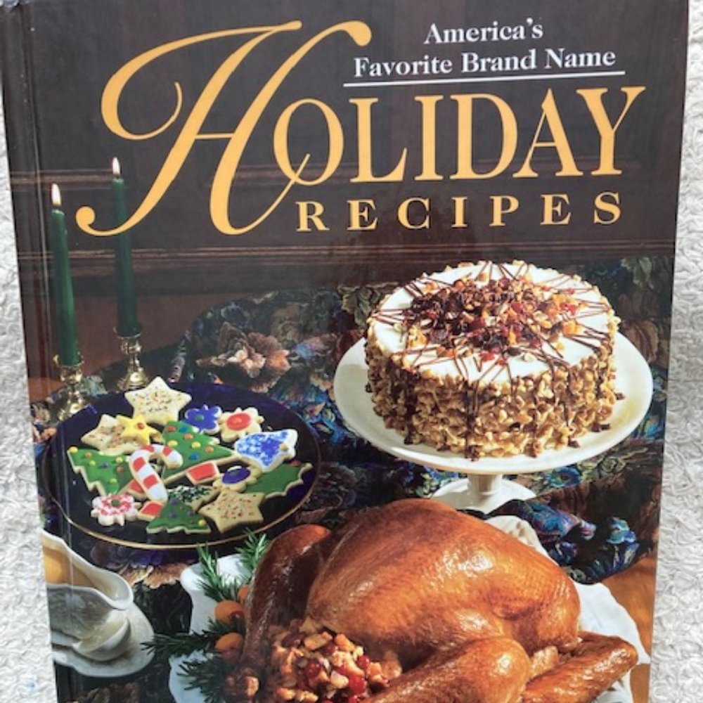 HOLIDAY RECIPES COOKBOOK & Gifts/Crafts -Halloween -Thanksgiving -Christmas etc